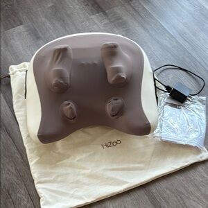 HiZoo shoulder and neck massager
